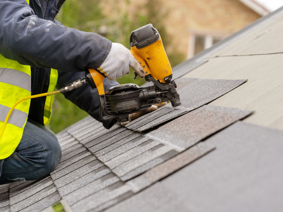 how to choose the right roofing materials