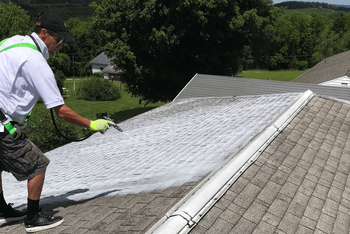 Tech-spraying-roof (1)
