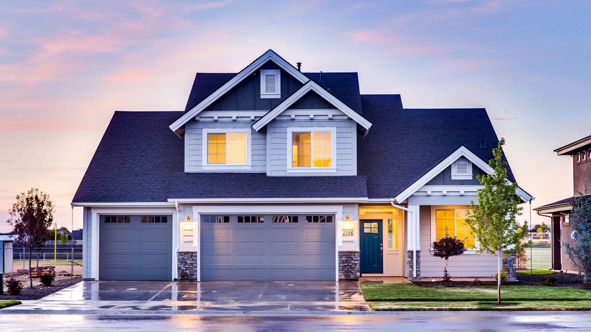 What are the best materials to clean your roof with in Michigan?